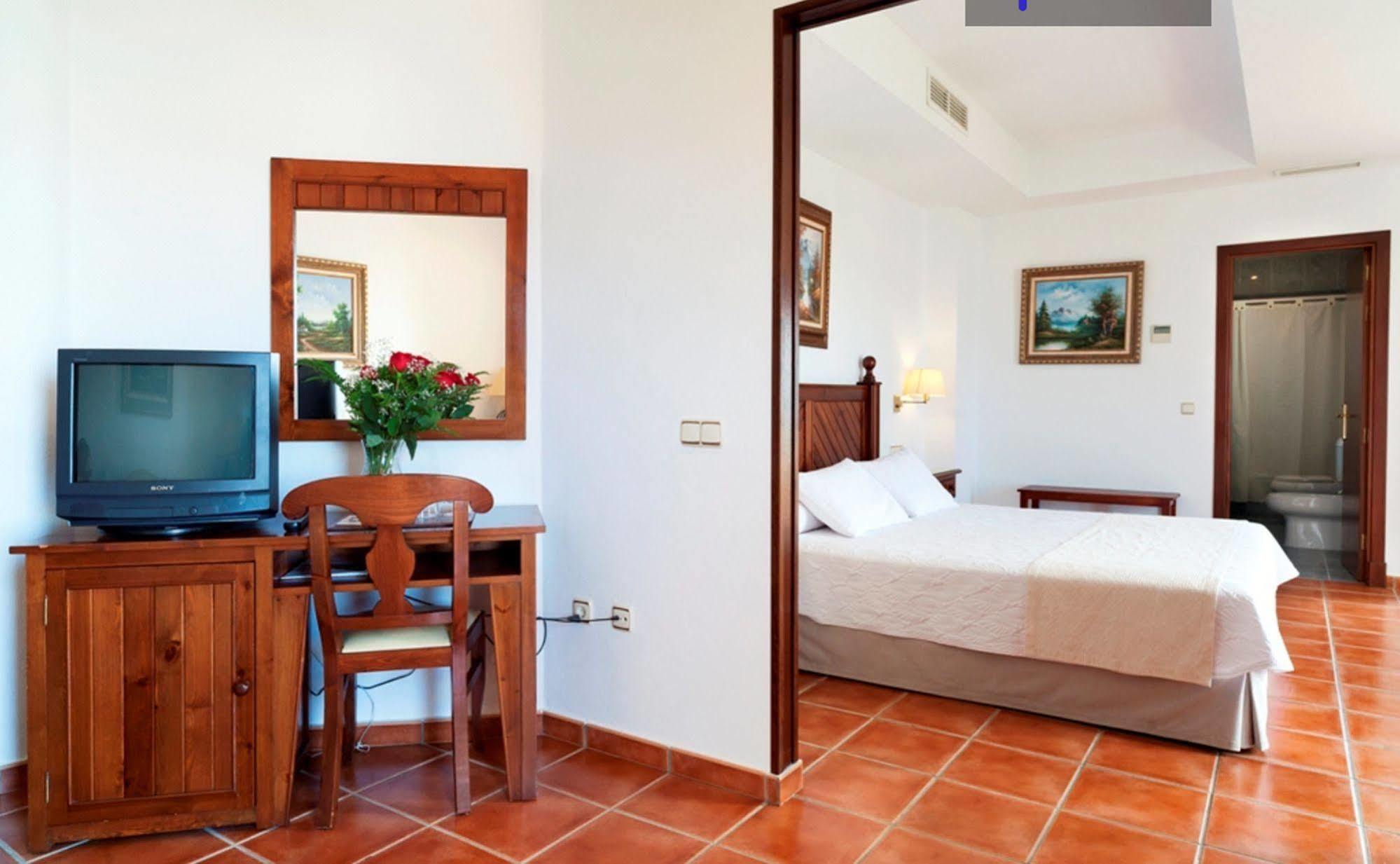 Hotel Antonio II Zahara de los Atunes Exteriér fotografie